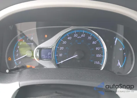 2013 Toyota Sienna Xle V6 7 Passenger Auto Access Seat/Xle V6 8 Passenger z USA, uszkodzony, nr VIN 5TDYK3DC1DS310650